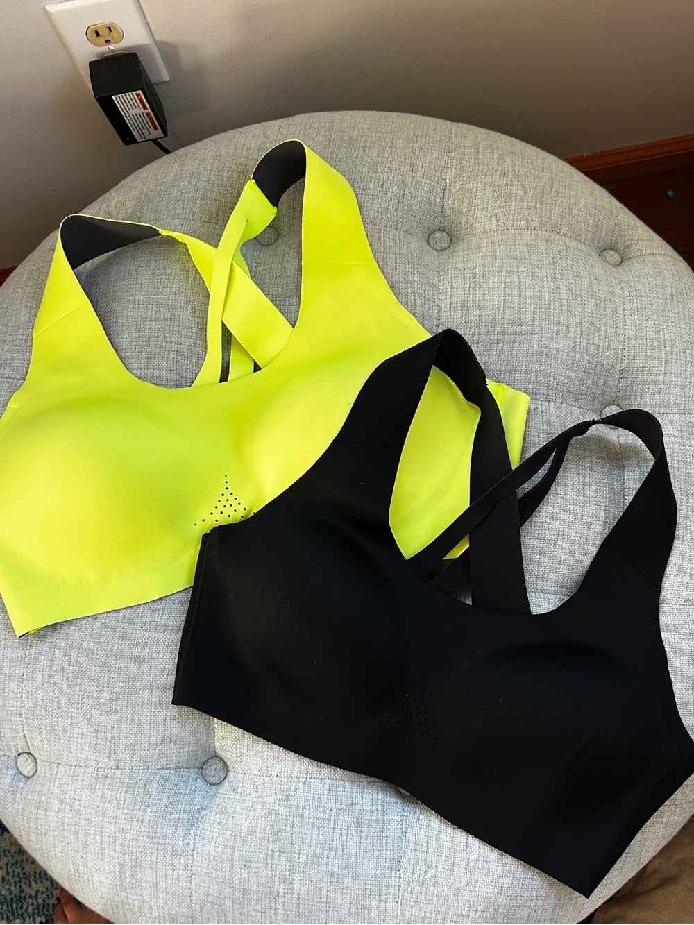 Brooks Dare 2.0 high impact Sports Bra 40 C/D 2 pair bundle
